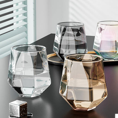 Taças de Vinho Multicores 320ml Taça de Vidro em Formato de Diamante Hexagonal Taça de Uísque para Festa Taça de Vinho Personalizada Taça de Hóquei no Gelo
