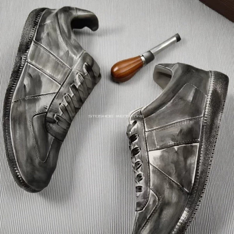 Men's Shoes Casual Sneakers New Fashion Coating Graffiti Low-Top Casual Single Shoes Large Size Patent Leather Sports Shoes