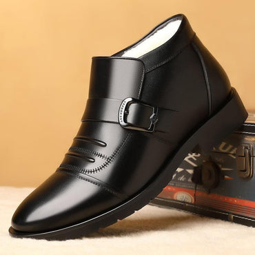 Botas de Neve Masculinas Couro Preto Estilo Britânico Sapatos de Inverno Masculino Casual Pelúcia Grossa Trabalho de Alta Qualidade Antiderrapante Forro de Lã Moda