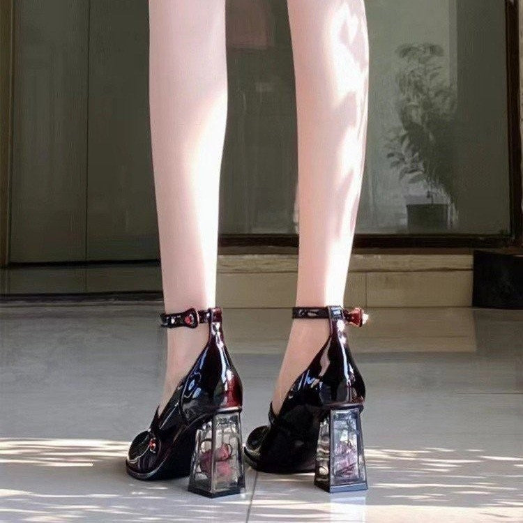 2025 Womens Plus-Size Mary Jane Shoes French Retro Chunky Heel Pumps Rose Square Heel Comfort Cushion for Casual Elegant Styling