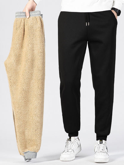 Calças masculinas para outono e inverno, forradas com lã para uso externo, calças casuais, calças de moletom esportivas quentes de lã de carneiro