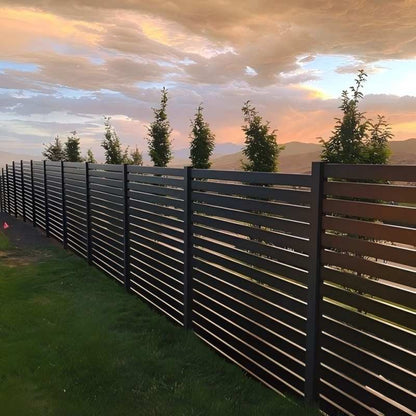 Painel de Cerca de Alumínio à Prova de Ferrugem - Barreira de Segurança para Jardim/Quintal com Pintura Eletrostática a Pó | Fácil Instalação