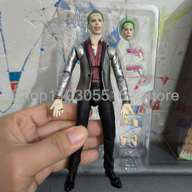 Harley Quinn Batman Boneco de Ação Disney Mafex 015 Coringa Heath Ledger O Cavaleiro das Trevas Brinquedo Colecionável Presente de Natal Halloween