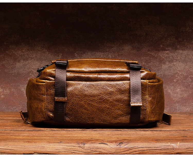 Retro cowhide backpack men and women trend outdoor travel bag leather business computer backpack large capacity