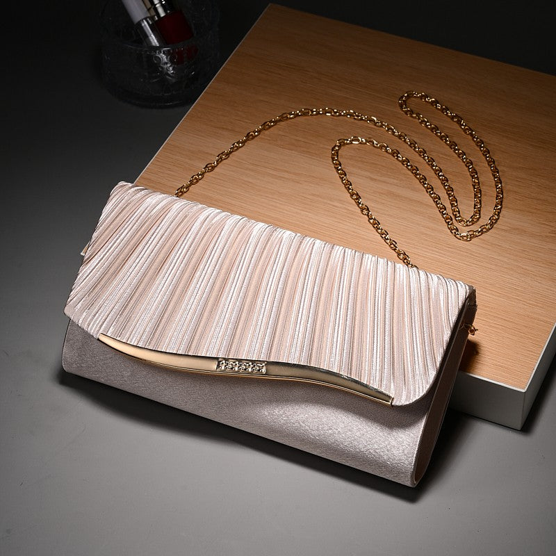 Premium Pleated Clutch Bag with Metal Trim Fashion Classic Chain Shoulder Bag for Evening Weddings And Parties