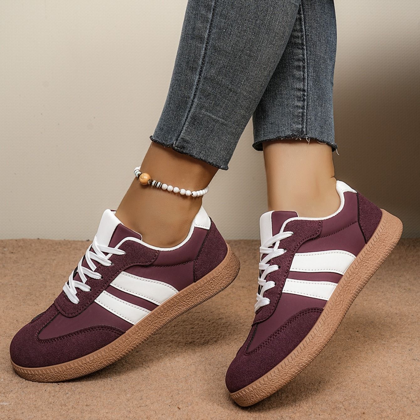 Fashion Casual Women's Sports Shoes Lace Up Vulcanize Flats Ladies Outdoor Walking Sneakers Women Comfortable Classical Shoes