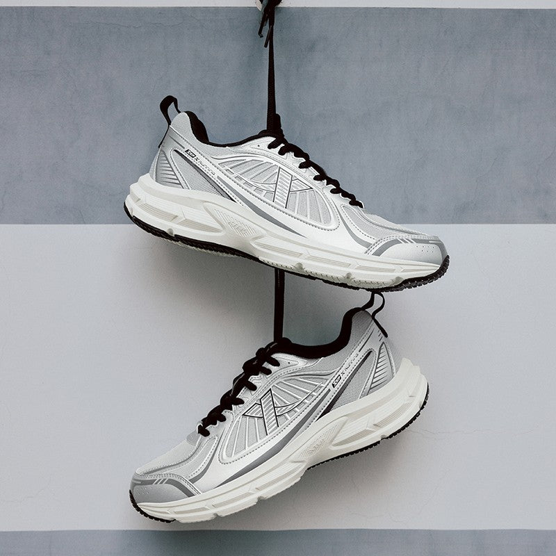 Xtep Juechen 6.0 Vintage Running Shoes Male 2025 Spring Shock Absorption Sports Shoes Street Daily Leisure Sneakers 875119110027