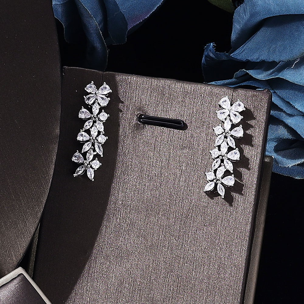 Conjunto de joias de zircônia cúbica de quatro peças, novo para 2023, para noivas, festa feminina, luxo Dubai cristal casamento, campeão de vendas na Ásia Central