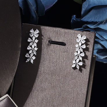 2023 new four-piece cubic zirconia bridal jewelry set women's party, luxury Dubai crystal wedding hot sale in Central Asia