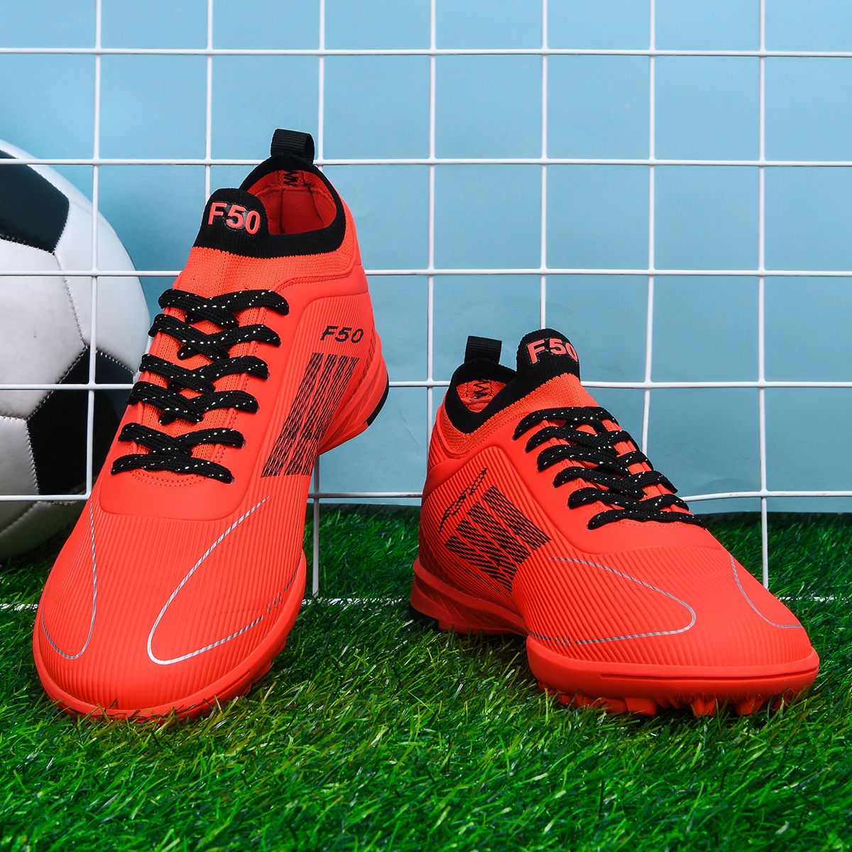 Men Professional Soccer Shoes Society Cleats Outdoor Football Shoes Society Cleats Grass Training Football Field Boots Sneaker