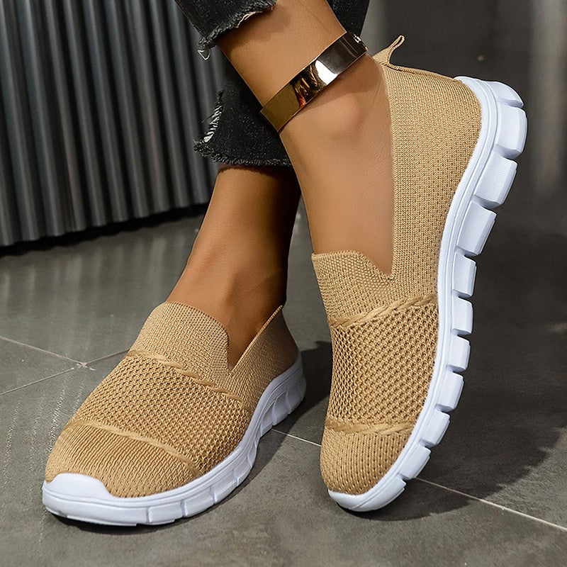 Lightweight Knitting Casual Sneakers Women Plus Size 36-43 Breathable Mesh Flats Woman Slip On Soft Sole Walking Shoes Ladies