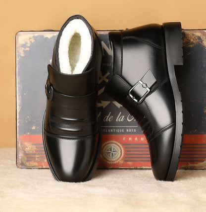 Botas de Neve Masculinas Couro Preto Estilo Britânico Sapatos de Inverno Masculino Casual Pelúcia Grossa Trabalho de Alta Qualidade Antiderrapante Forro de Lã Moda
