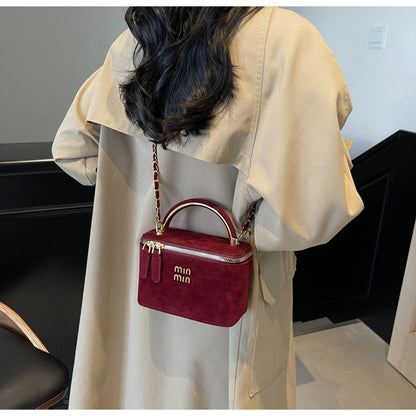 2025 Light Luxury Designer Retro Box Bag Female Korean Version of The Texture One-shoulder Messenger Mini Earphone Lipstick Bag