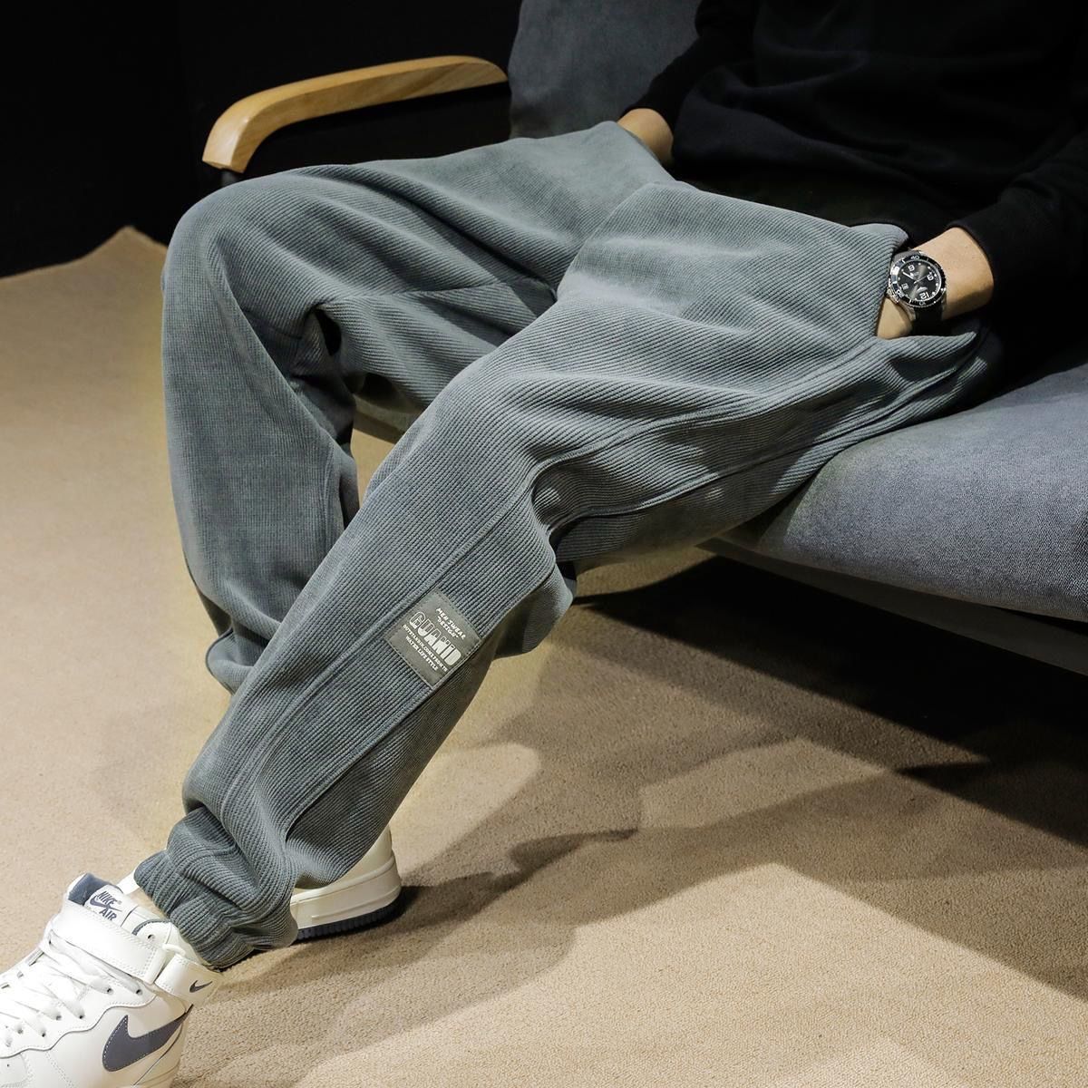 Autumn and Winter Men's Corduroy Casual Trousers Leggings Sweatpants Loose and Versatile Construction Site Pants Men's Trousers