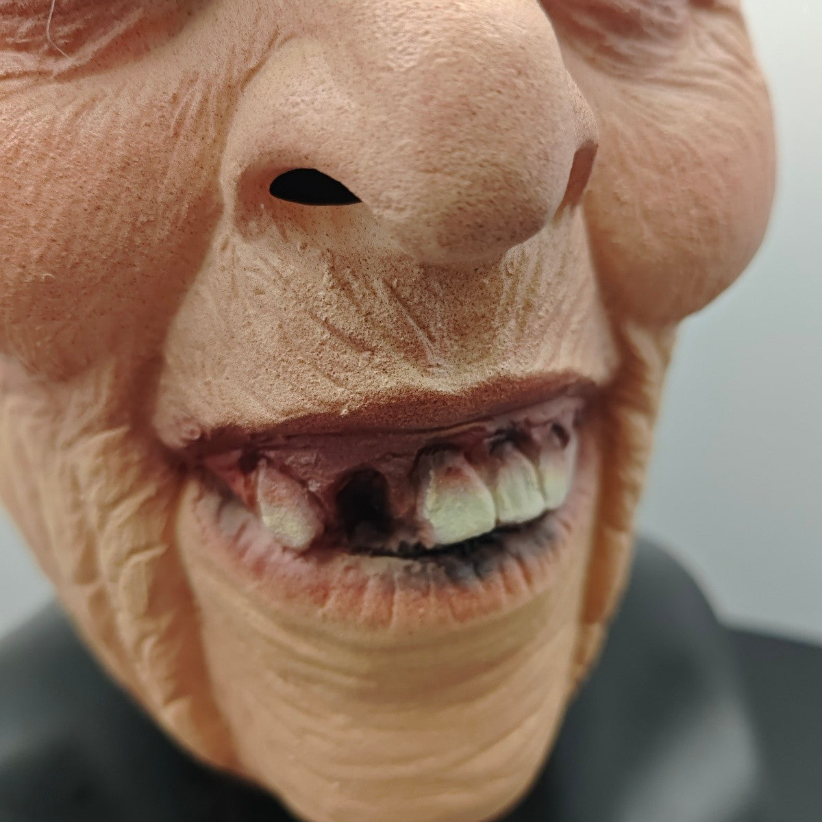 Realistic Wrinkled Old Man Horror Mask Scary Bald Head Halloween Costume Cosplay Prop Haunted House Party Accessory
