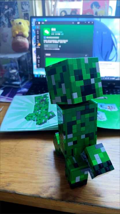 LEGO® Minecraft® The Creeper™ 21276 Minifigura de Creeper e um Brinquedo de TNT Montável de Presente para Crianças a Partir de 10 Anos 665 Peças