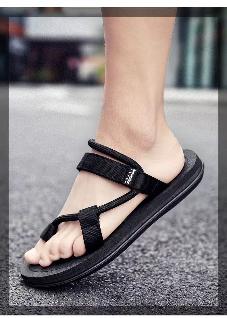 Summer Versatile Breathable Sandals, Wear-Resistant Sports and Leisure Beach Shoes for Men to Wear While Driving