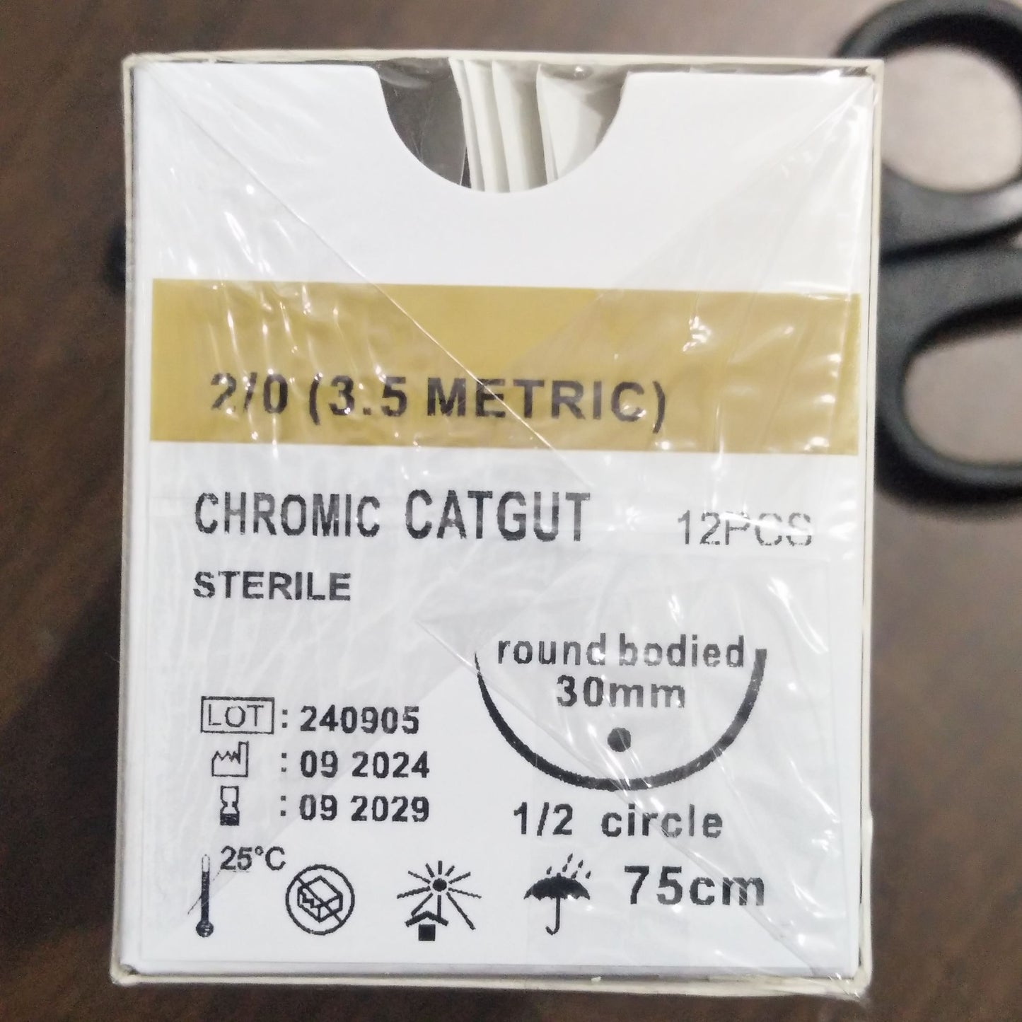 Fio de sutura absorvível para animais de estimação, fio de sutura cirúrgica com agulha, fio de sutura veterinário específico 2-0, fio de sutura PGA 910 para cães e gatos