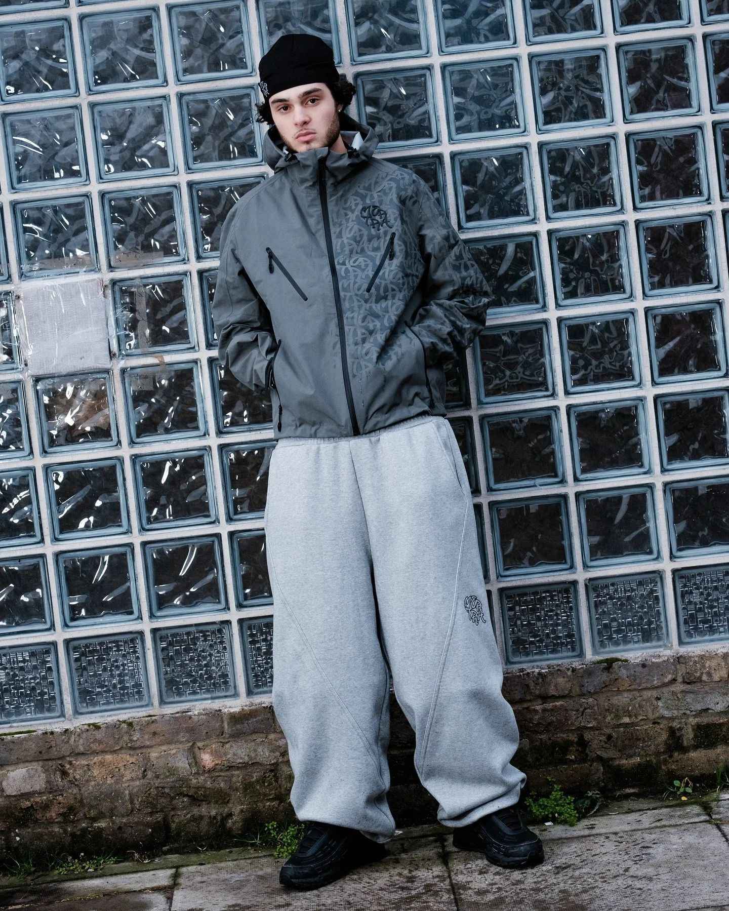 Calções casuais de hip-hop retrô estilo europeu e americano, calças esportivas com logo de marca bordado, unissex, folgadas, perna larga