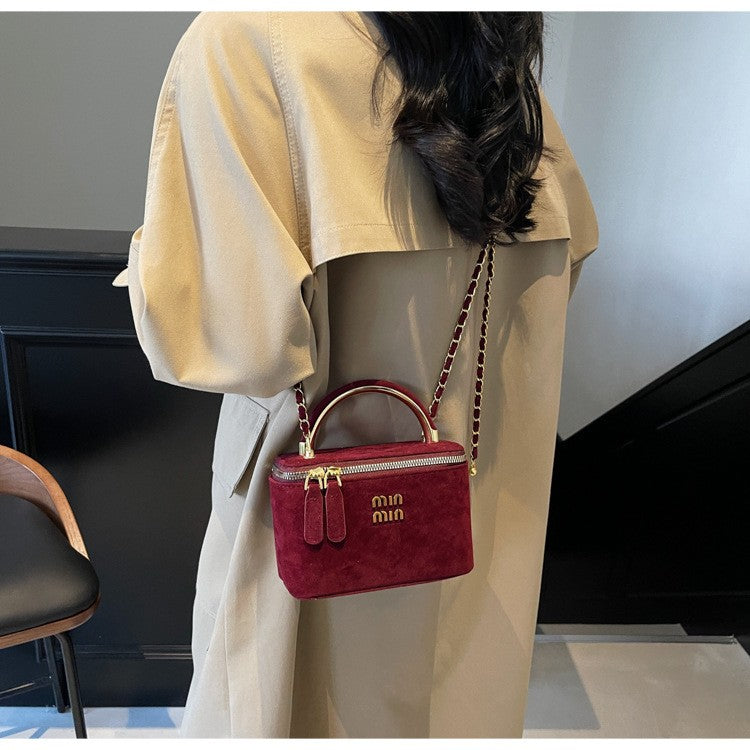 2025 Light Luxury Designer Retro Box Bag Female Korean Version of The Texture One-shoulder Messenger Mini Earphone Lipstick Bag