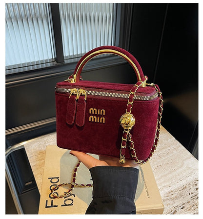 2025 Light Luxury Designer Retro Box Bag Female Korean Version of The Texture One-shoulder Messenger Mini Earphone Lipstick Bag