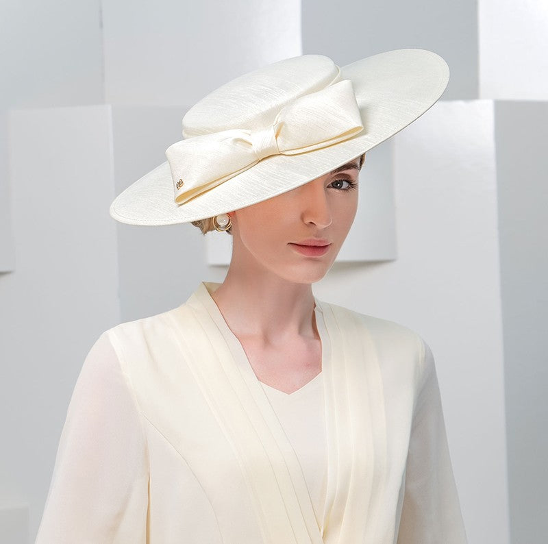 FS Elegante Chapéu de Aba Larga Marfim Feminino Grande Laço Ocasião Formal Kentucky Boné Feminino Casamento Coquetel Festa Fedora de Topo Reto 2024