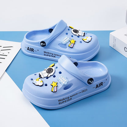 Kids Summer Sandals EVA Design Children Slippers Soft Non Slip Platform Slides Outdoor Garden Shoes High Quality Fashion Shoes