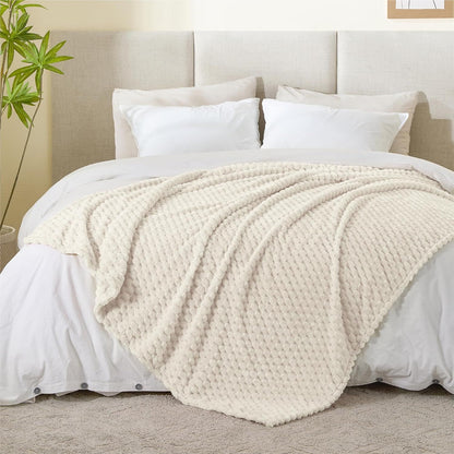 Big 3D Clouds Stylish Hexagon Jacquard Decorative Fuzzy Blankets for Household, Camping, and Travel, Super Soft Cozy