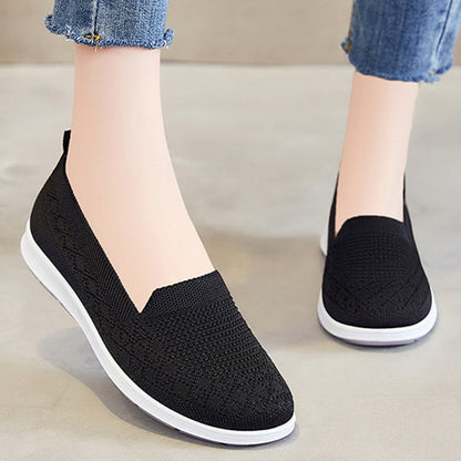 Spring Summer Breathable Knitted Flats for Women 2025 Comfortable Slip On Mom Shoes Woman Slip On Non Slip Casual Sneaker Female