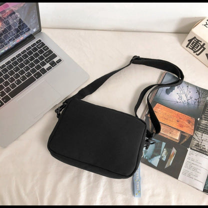 Fashion Versatile Men's Crossbody Bag Large Capacity Japanese Style Shoulder Bag Retro with Pendant Messenger Bag Unisex