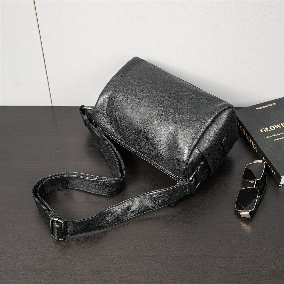 New soft leather men's bag shoulder bag men's leather bag crossbody bag Korean version versatile casual bag small shoulder bag B