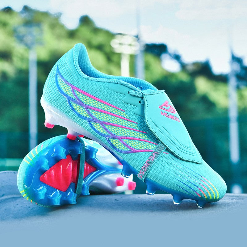 Football Cleats Men Ultralight Grass Soccer Shoes Men's Futsal Shoes Professional FG Football Shoes Men Training Match Sneakers