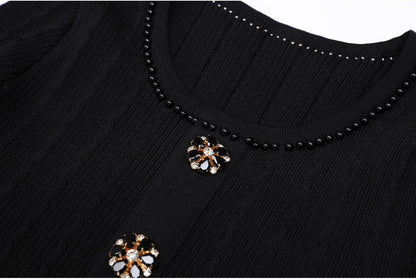 High Quality Spring And Autumn New Fashion Knitted Heavy Industry Pearl Slim Fit And Slimming Round Neck Long Sleeved Dress