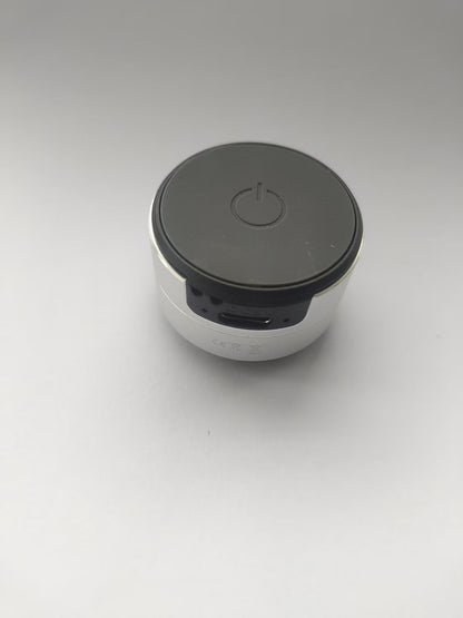 O Fone de Condução Óssea Está Chegando. O Som É Produzido Através de Diferentes Meios. Pequeno Mas com Grande Volume.