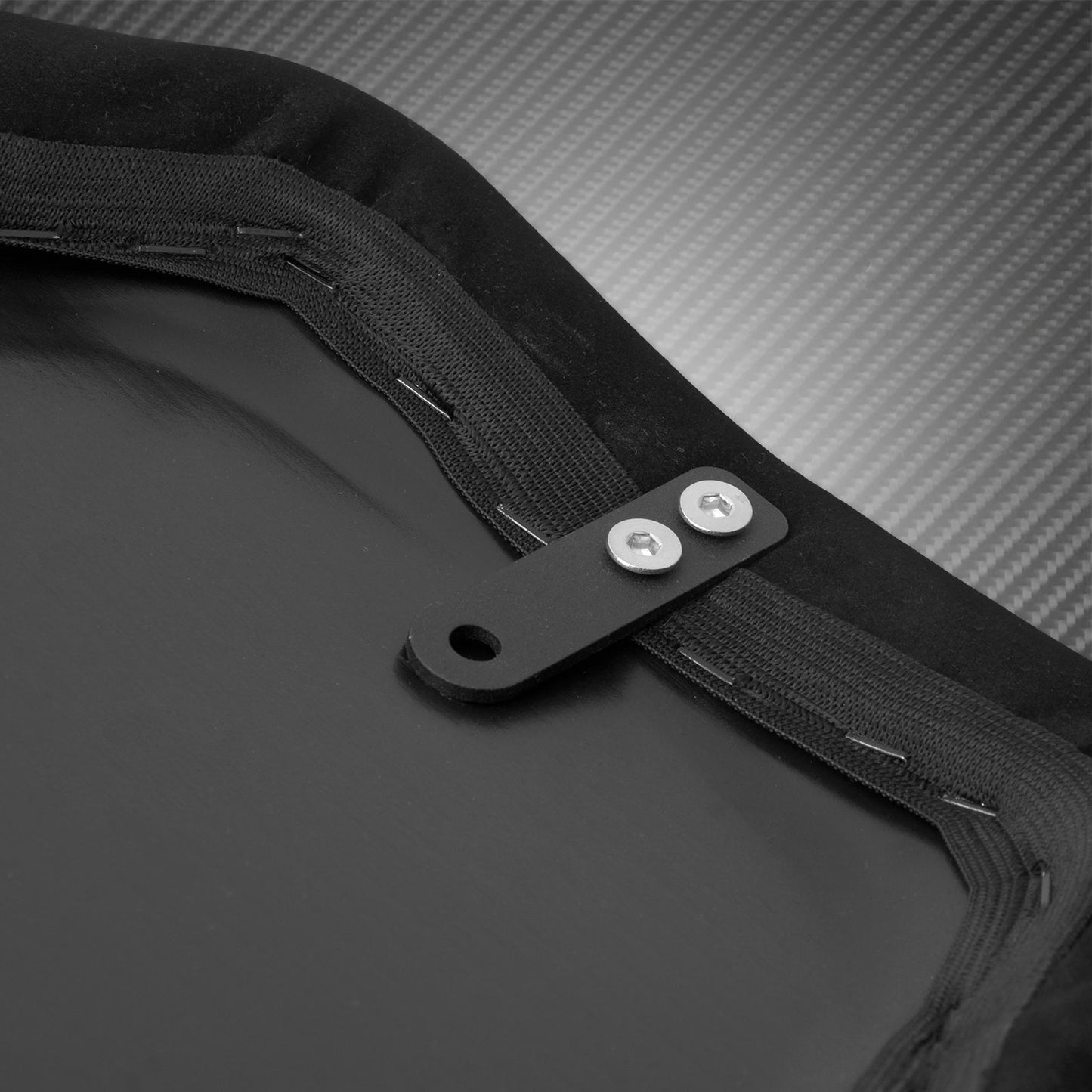 Assento Solo Dianteiro de Couro com Perfil Baixo e Costura em Diamante para Motocicleta Harley Softail Breakout FXBR Rocker FXCW 2008-2017