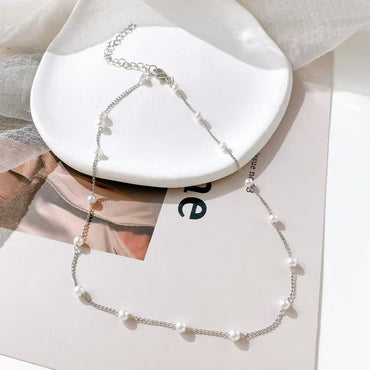 A women's beaded pearl lace gold gothic pendant collar necklace - girl's jewelry accessory