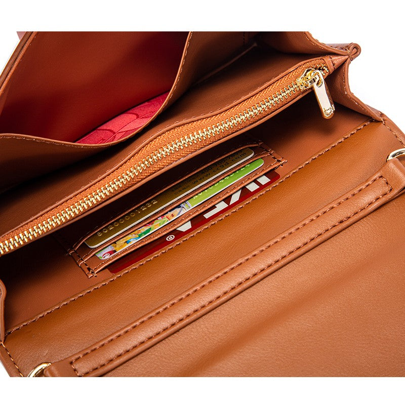 CHCH Women's Shoulder Bag New Magnetic Flip Chain Bag Brown Small Square Bag Wallet