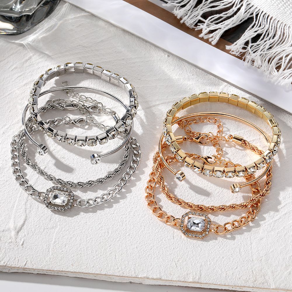 IPARAM Conjunto de 4 Pulseiras de Luxo para Mulheres Pulseiras com Corrente Ajustável Brilhantes de Cristal Joias da Moda Punk
