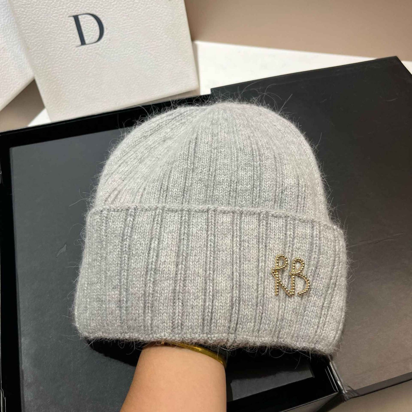 Women Ribbed Stretch Knit Beanie Soft Slouchy Wool Hat Extreme Cold Weather Warm Ear Protection Winter Fashion Cap