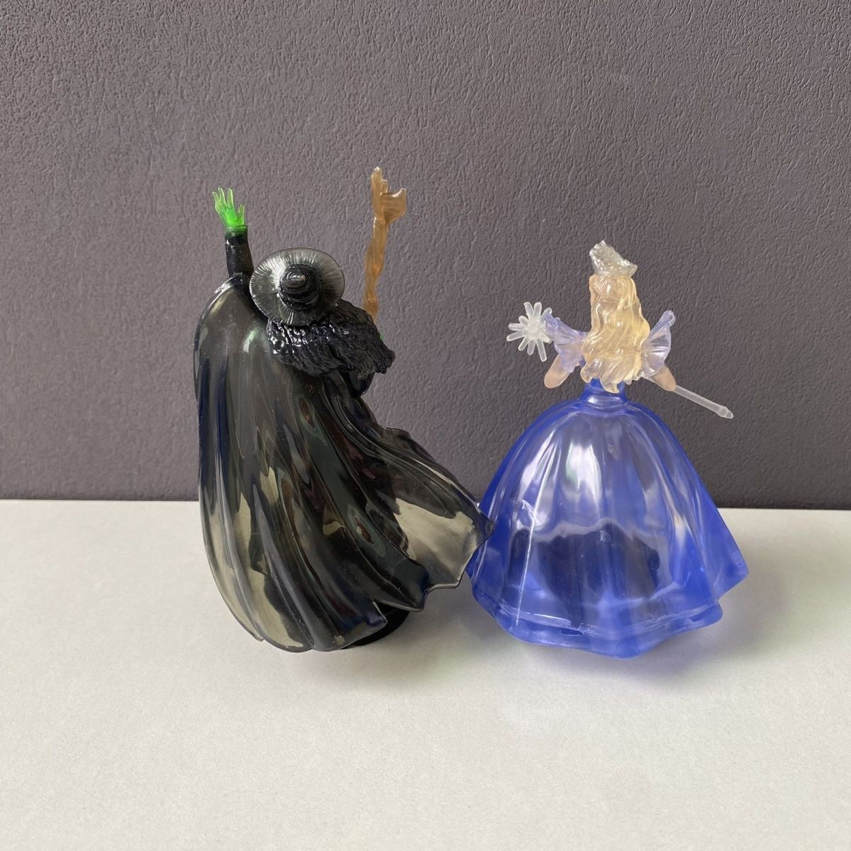 Mercadoria genuína avulsa sem caixa de Wicked The Musical Glinda Kind Princess Brinquedo Enfeite Modelo Boneco Presentes