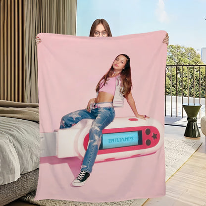 Singer E-Emilia Mernes Mp3 Music Blanket Skin friendly comfort warm soft plush blanket suitable sofa living room office bedroom