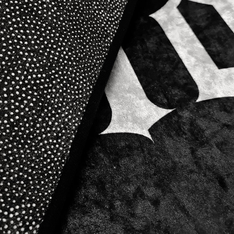 VIKAMA Horror Human Skull Carpet Bedside Rug Halloween Decoration Rug For Bedroom Non-Slip Wear-Resistant Floor Mat Door Mat Hom