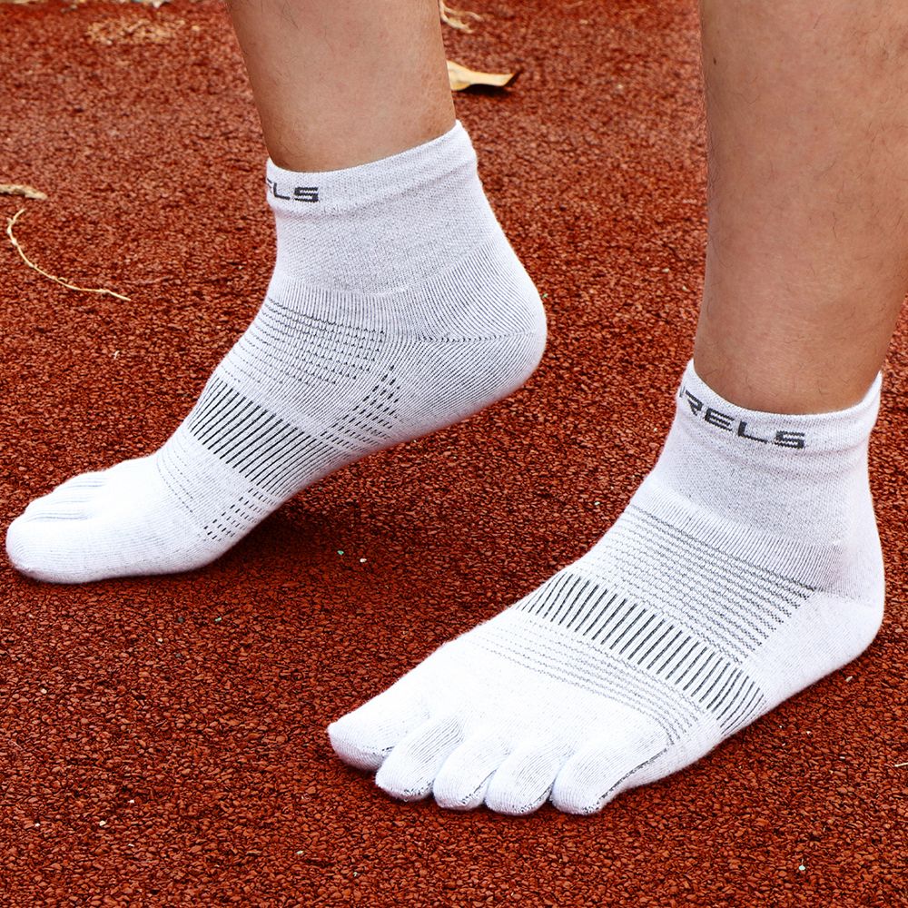WRELS 1 Pair of New Quick-drying, Sweat-wicking, Breathable CoolMax Split-toe Sports Socks for Marathon Running Fitness Cycling