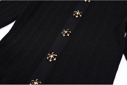 High Quality Spring And Autumn New Fashion Knitted Heavy Industry Pearl Slim Fit And Slimming Round Neck Long Sleeved Dress