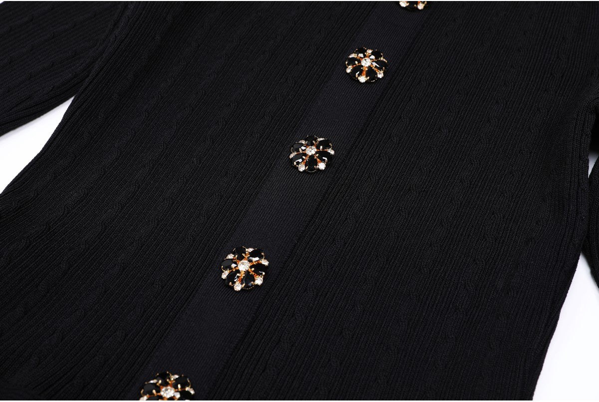 High Quality Spring And Autumn New Fashion Knitted Heavy Industry Pearl Slim Fit And Slimming Round Neck Long Sleeved Dress