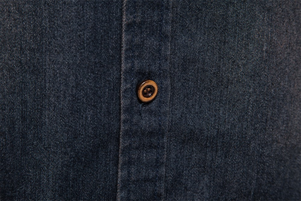 Men's casual solid - color long - sleeve denim shirt, a fashionable and versatile breathable cotton coat.