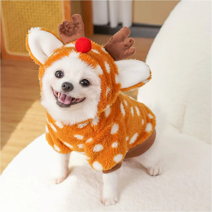 1 peça de roupa fofa de rena para animais de estimação é um item essencial para gatos e cães pequenos durante o Natal