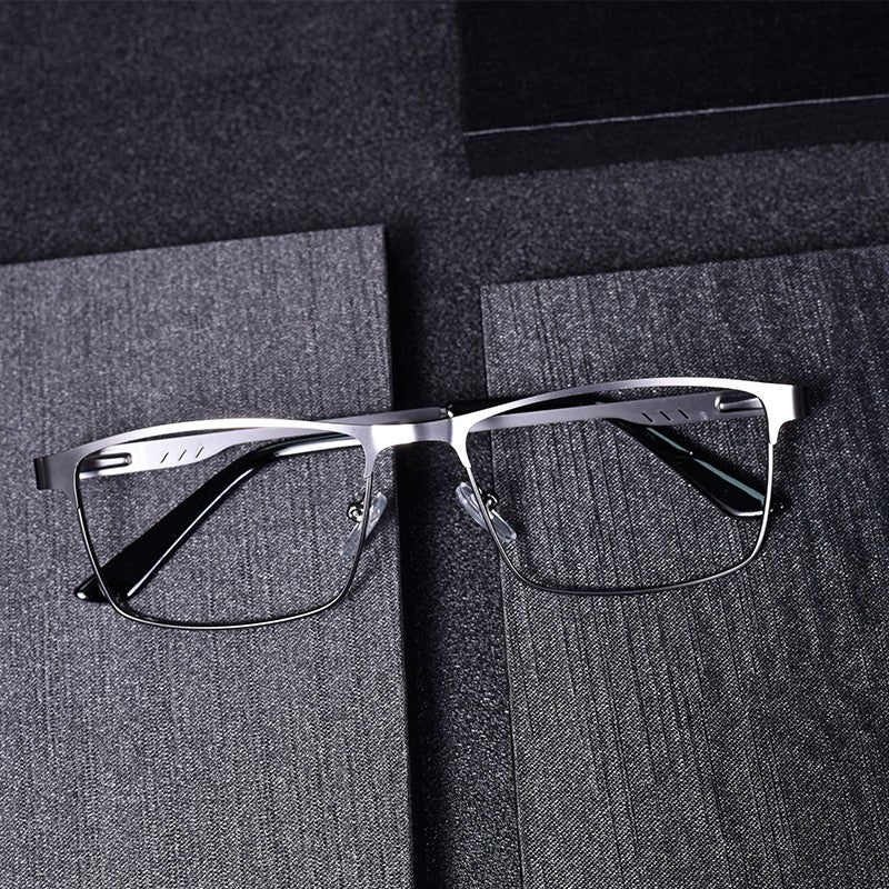 High Quality Stainless steel Reading Glasses Men Women Fashion Presbyopic Eyeglasses Business Hyperopia Anti Blue Light Eyewear1