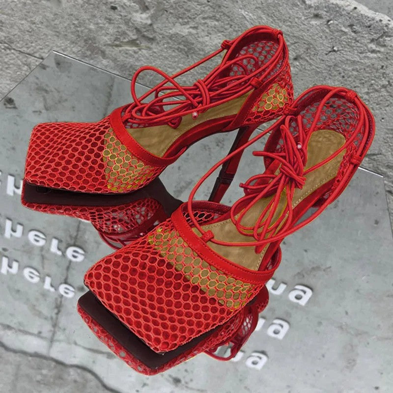 Sandália Scarpin Sexy de Salto Fino com Bico Quadrado Feminina Transpassada de Amarrar Vazada Ocada Vestido Sapatos Zapatos Mujer