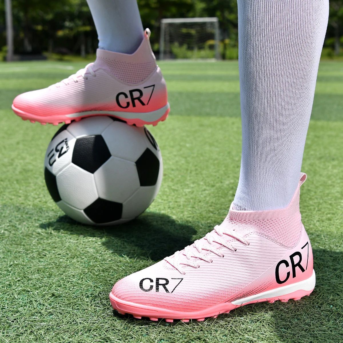 Soccer Shoes Society Cleats Men Sneaker Professional Football Shoes Top Quality Professional Football Field Boots Fast Training